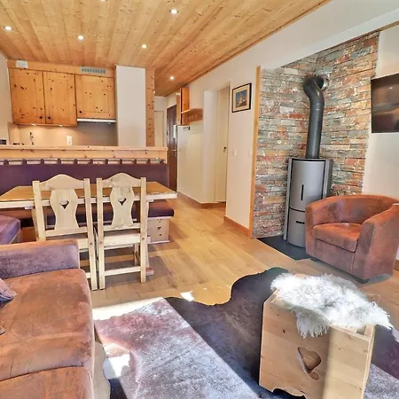 Les Erines Apartment *